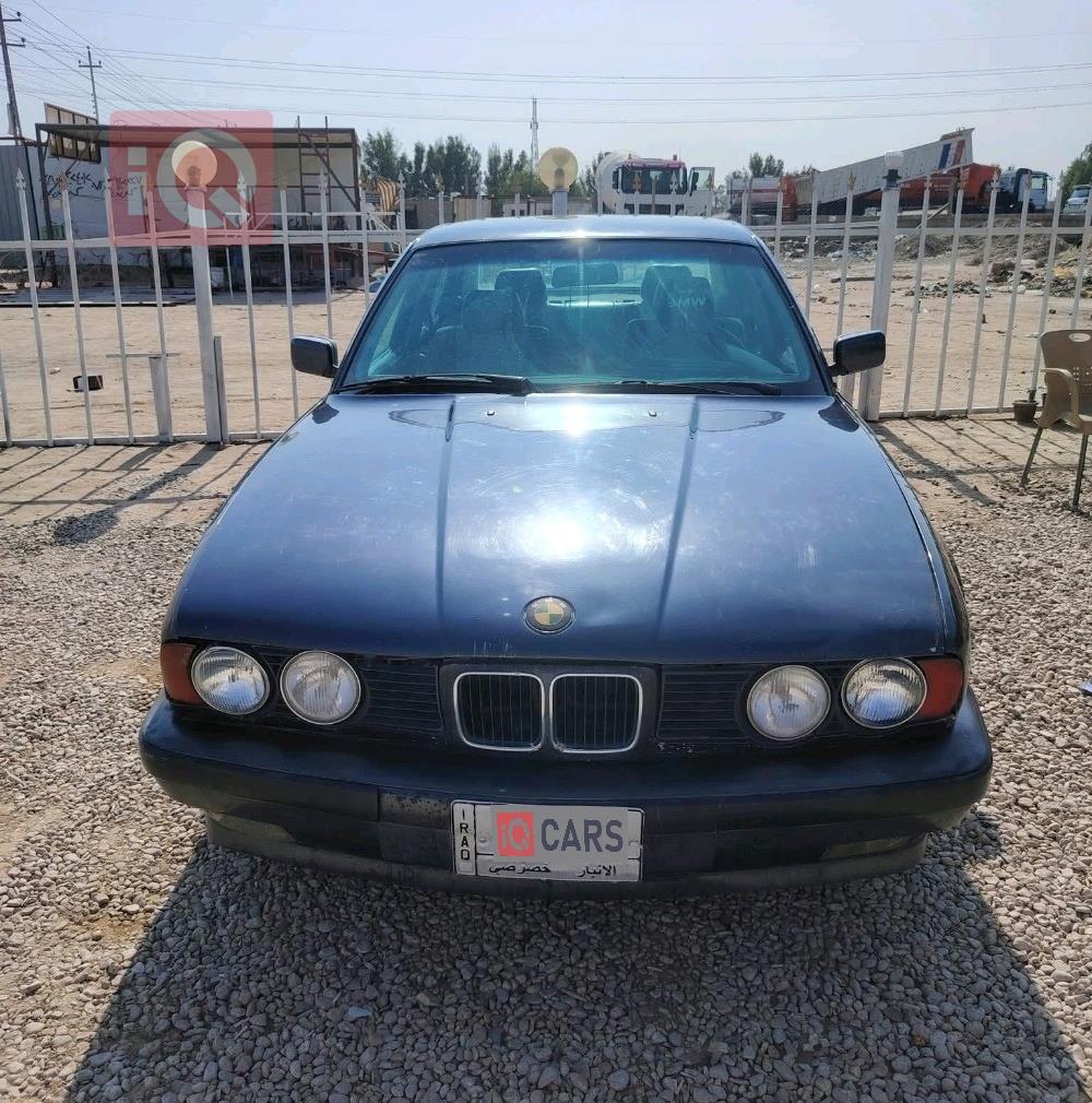 بی ئێم دەبڵیو سیریەس 5